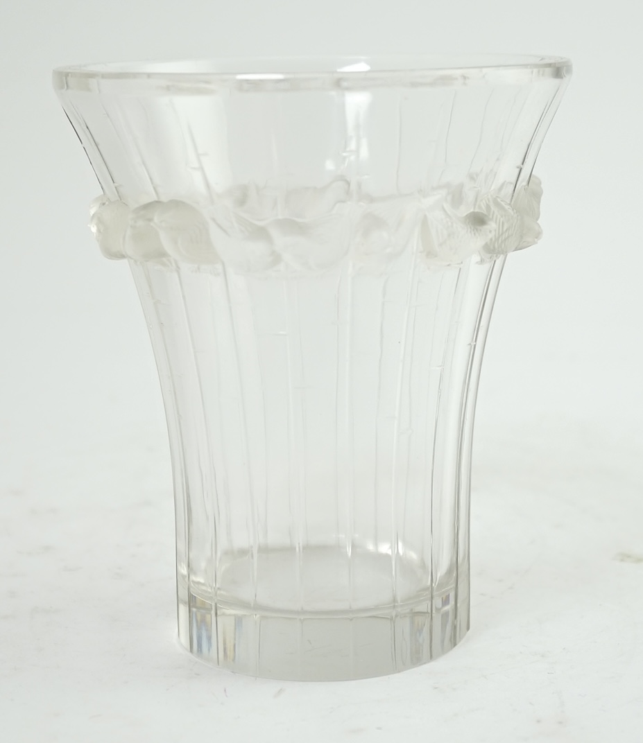 A Lalique Boulouris pattern vase